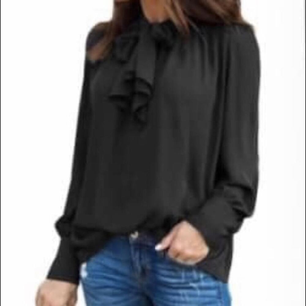 NEW NWT Boutique Long Sleeve Black Blouse with Bow Classic Dressy Small